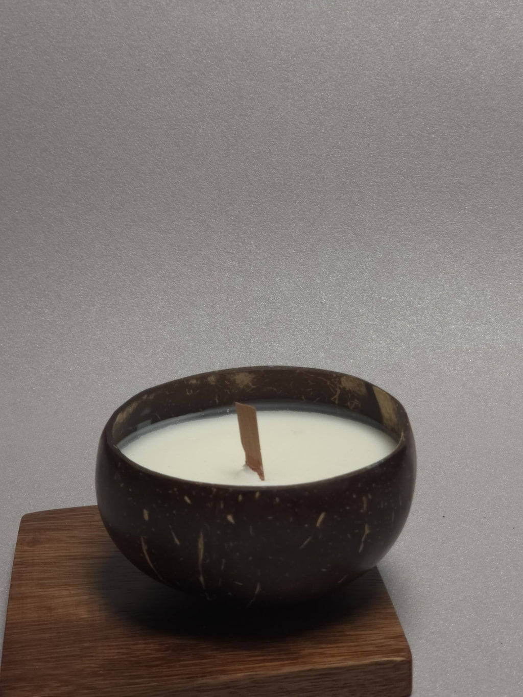 Coconut Shell Soy Wax Candle Wooden Wick Natural Home Decor